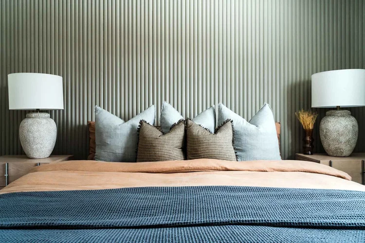 Pinstripe-bedroom-wall